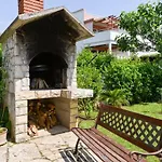 Dorotea's Place アパート ザダル
